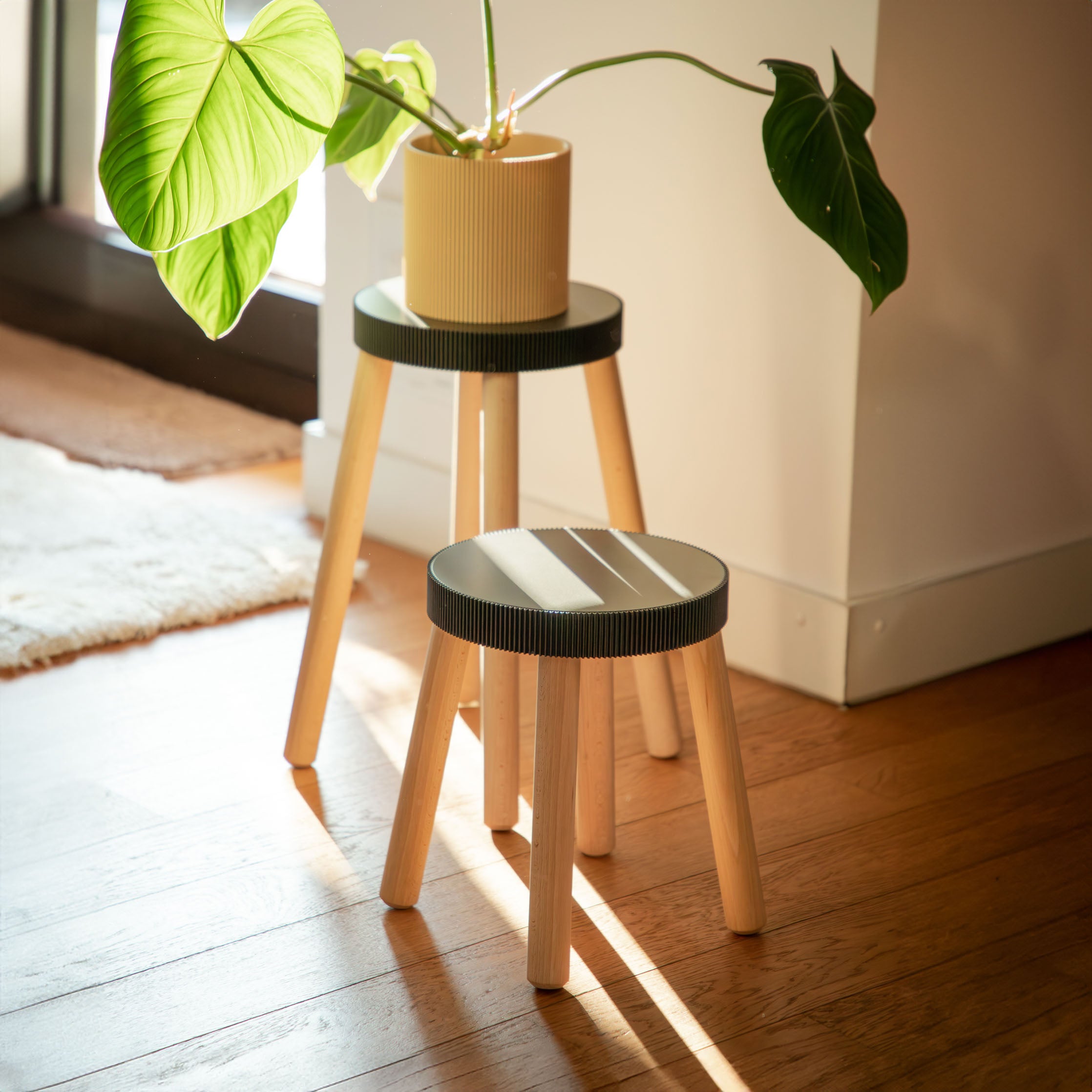 VIER30 - SIDE TABLE