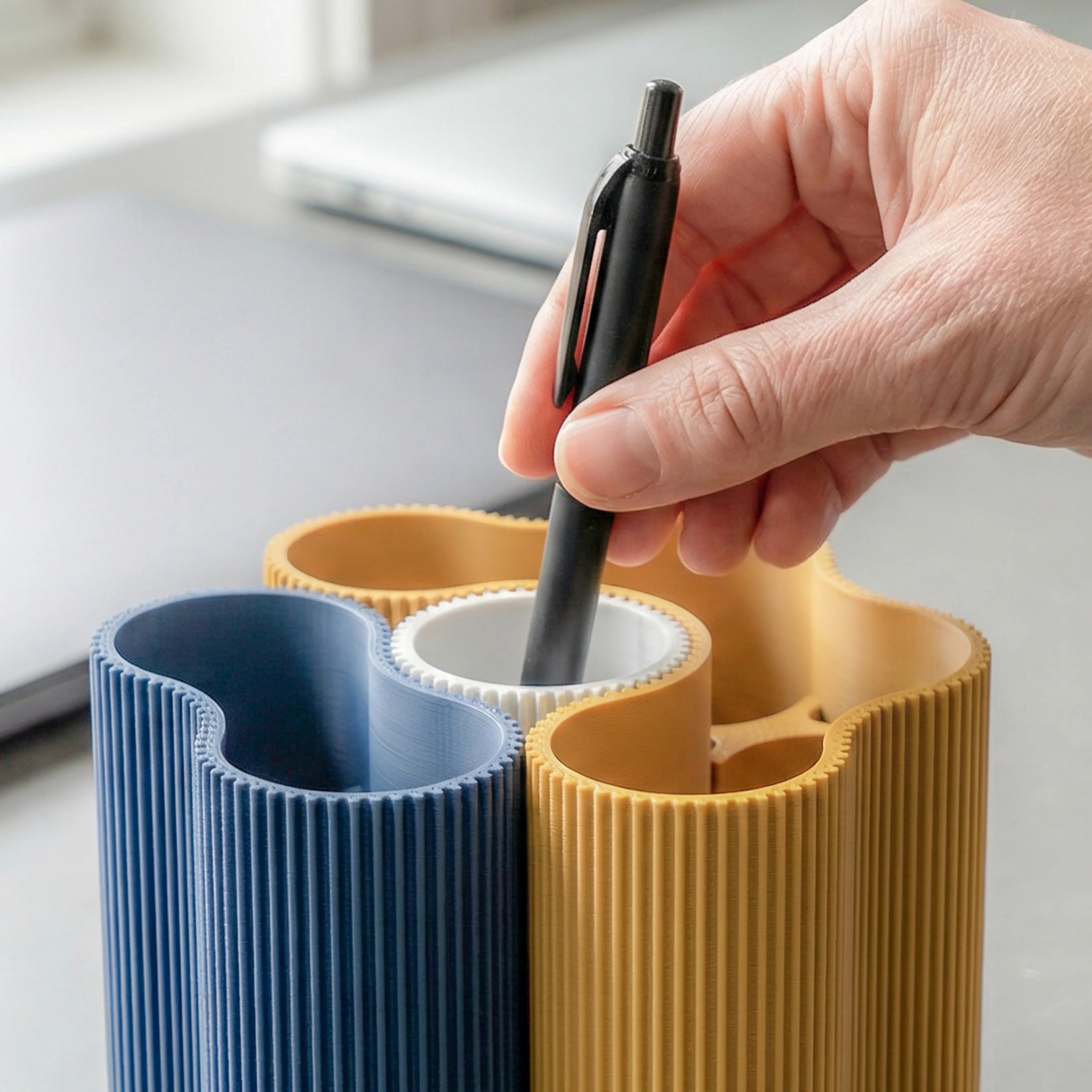 Stiftehalter fürs Büro: Worauf es bei der Designentscheidung ankommt