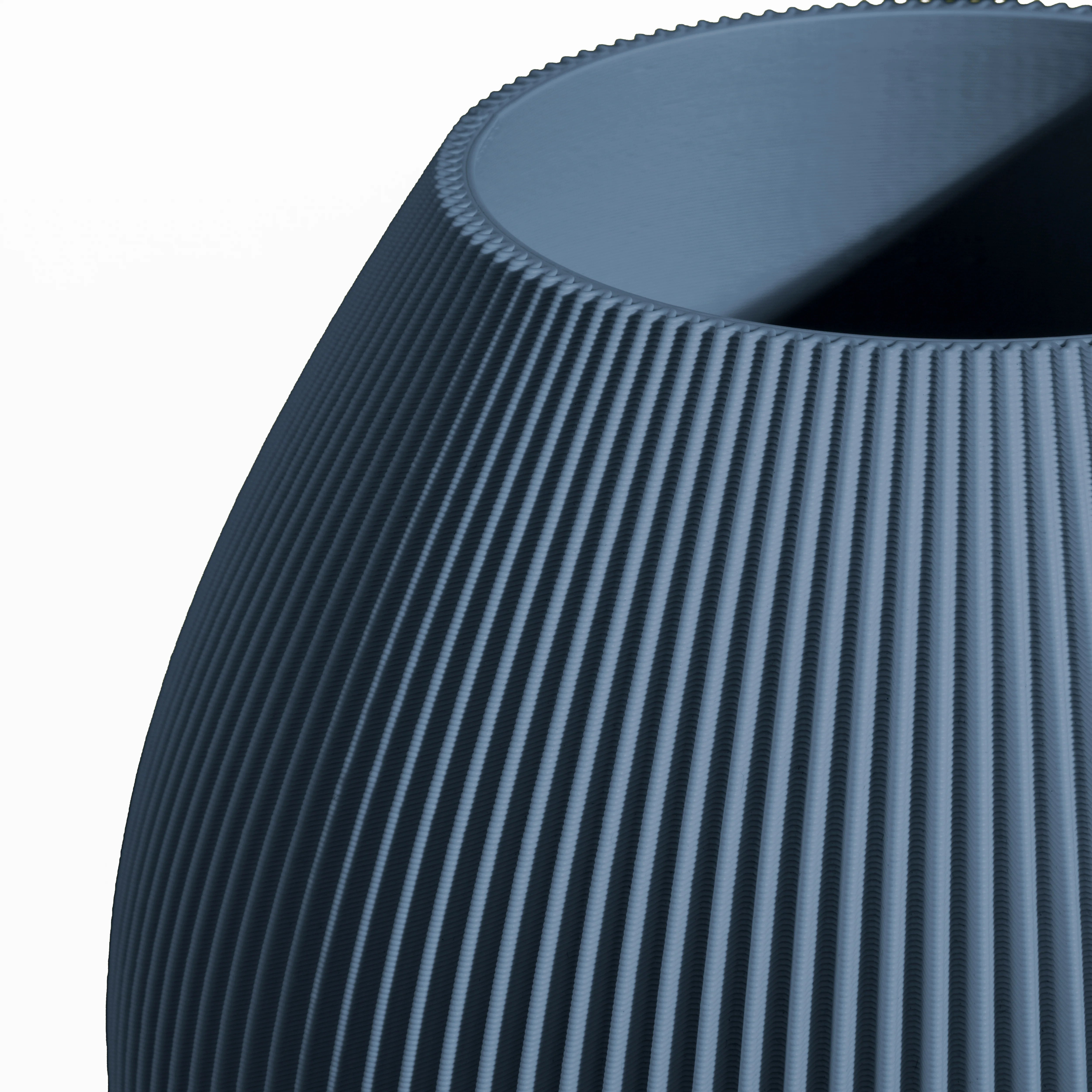 bauchige Vase RUND mit feiner Rillenstruktur in Nahaufnahme #farbe_navyblau