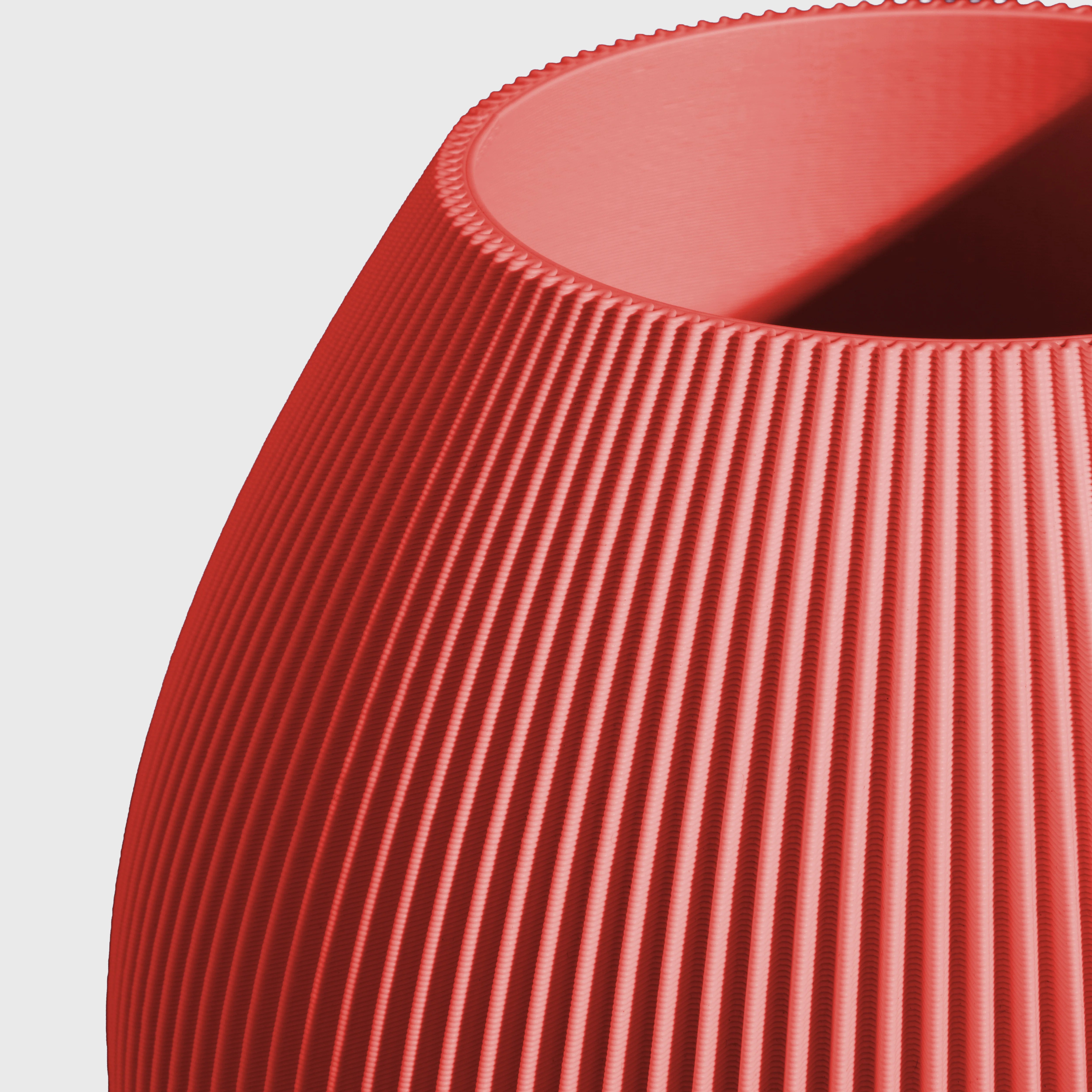 bauchige Vase RUND mit feiner Rillenstruktur in Nahaufnahme #farbe_rot